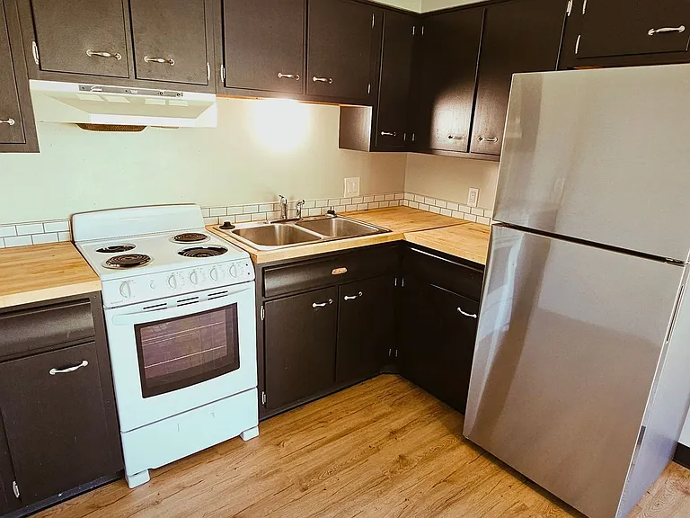 384 Gatewood Rd — Photo 11