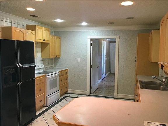 4th image of 2960 Robins Nest Ct