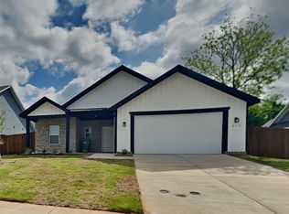 612 Porcupine Dr, Springtown, TX 76082