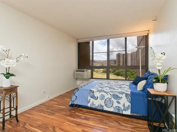 5333 Likini St APT 808, Honolulu, HI 96818