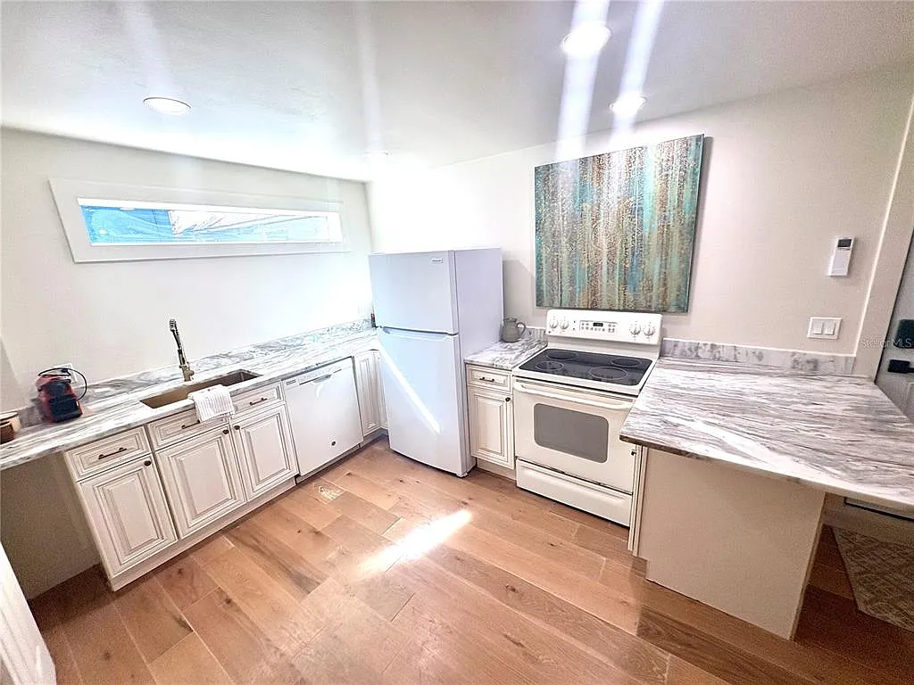 1 bed, 1.0 bath, 459 sqft, $2,000 — Photo 4