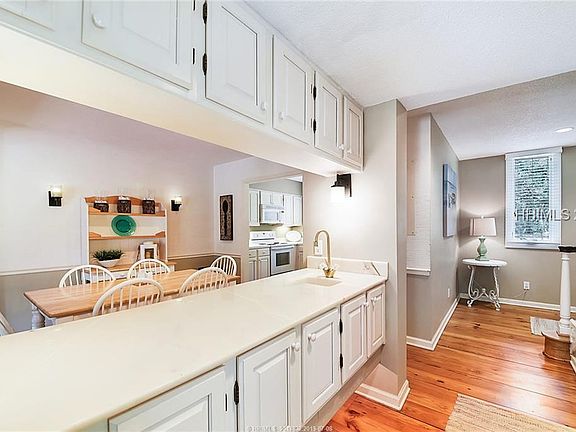 4th image of 31 Shipyard Dr APT F1