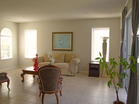 3rd image of 19383 SW 60th Ct