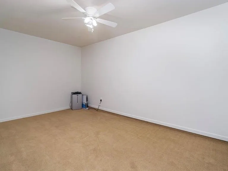 1408 S Friendswood Dr #205 — Photo 17
