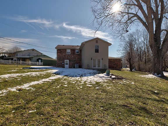 3rd image of 1517 Leslie Ct