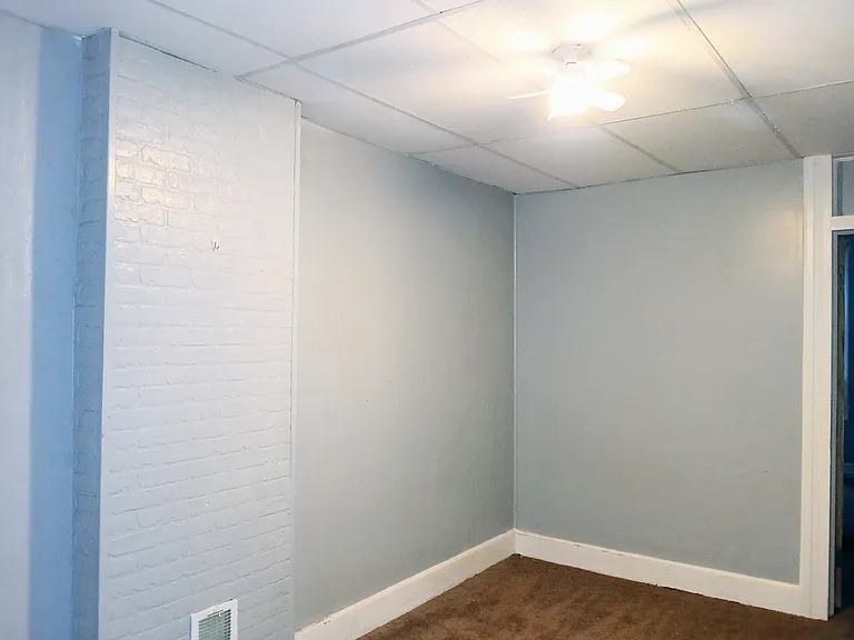 3130 Stafford St — Photo 10