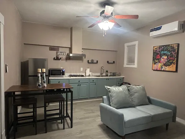 809 N San Marcial St #A, El Paso, TX 79903