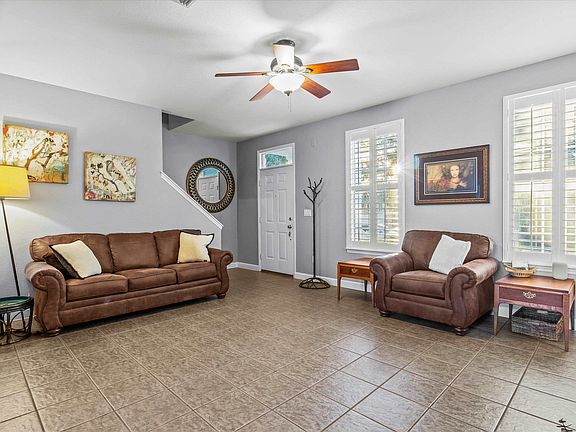 4th image of 4238 Avon Park Cir