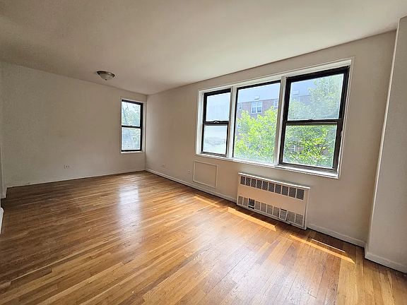 5th image of 6645 Broadway #5L