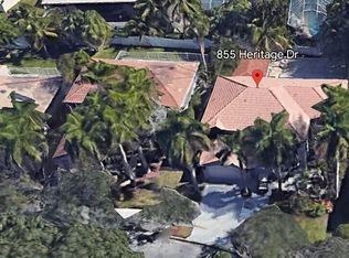 855 Heritage Dr, Weston, FL 33326