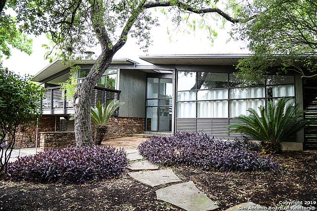 1029 Ivy Ln, Terrell Hills, TX 78209 | Zillow