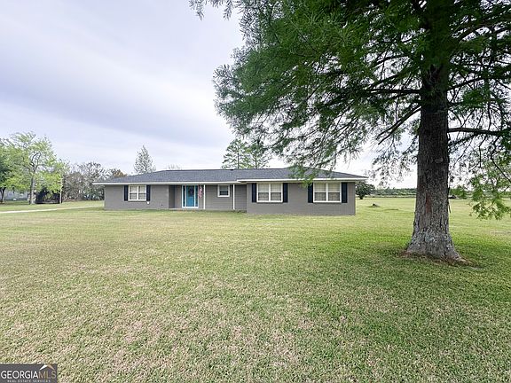 2nd image of 657 State Highway 147