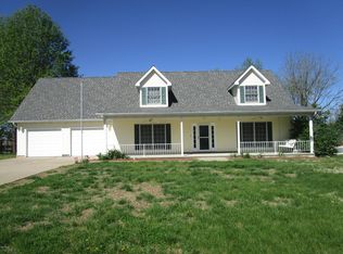 3025 Hickory Ridge Dr, Herrin, IL 62948