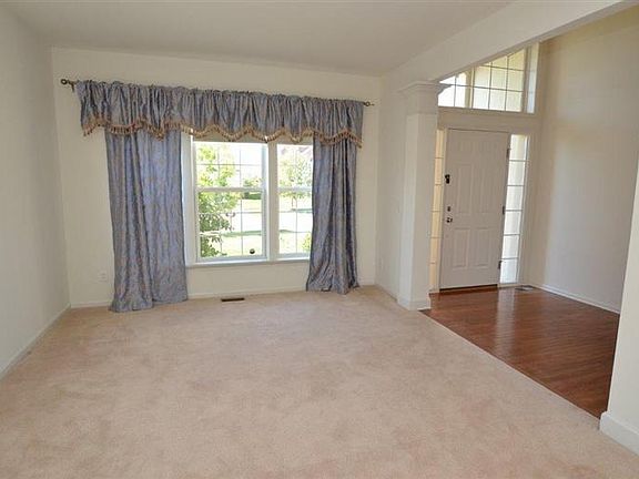 3rd image of 7943 Hallie Dr