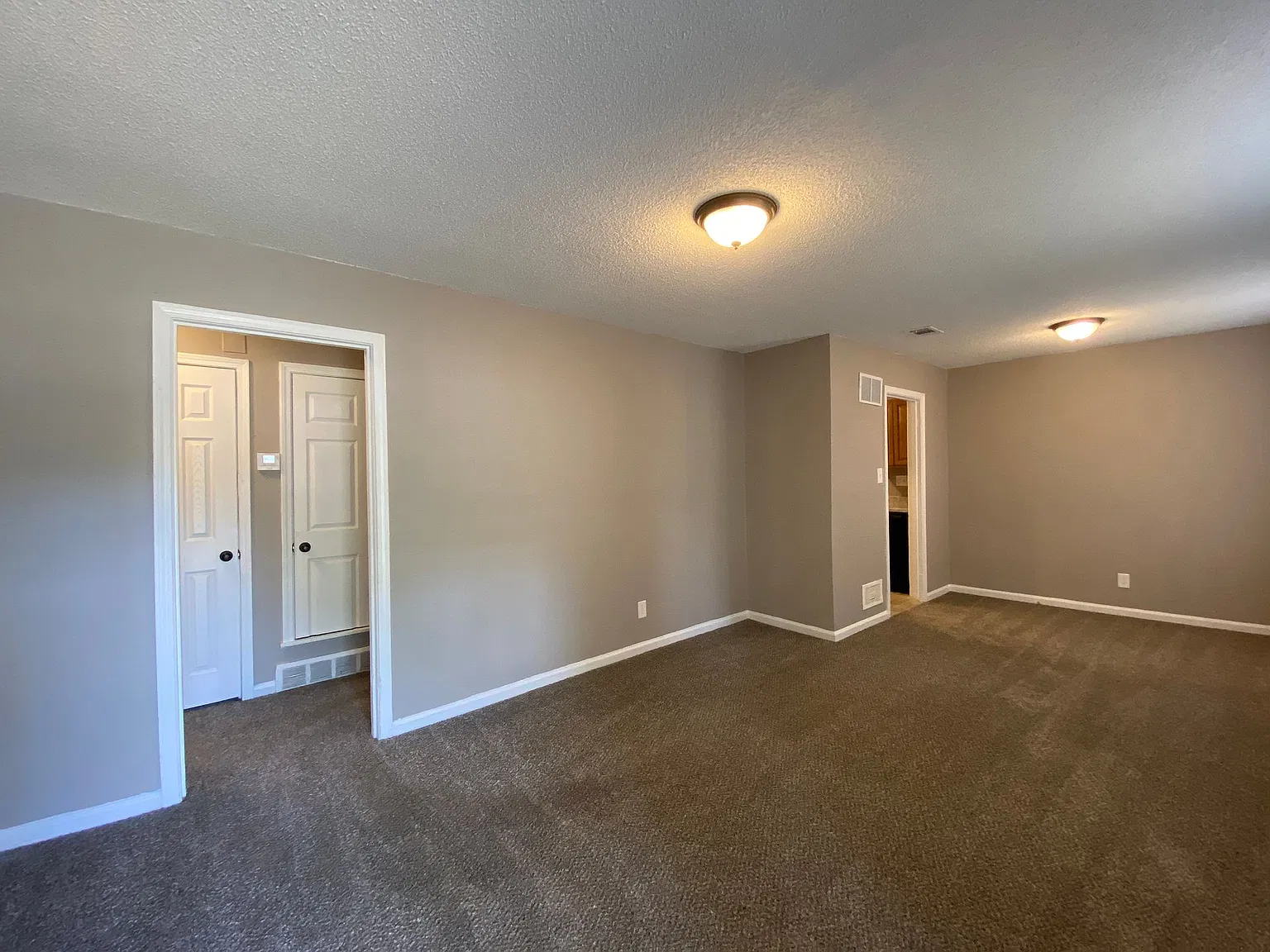 3968 Bishops Bridge Rd — Photo 4
