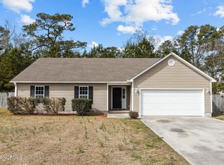 104 Blue Bird Ln, Newport, NC 28570