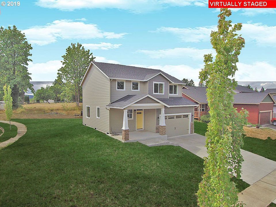 1st image of 615 NE Joann Dr
