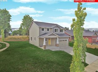 615 NE Joann Dr, Castle Rock, WA 98611