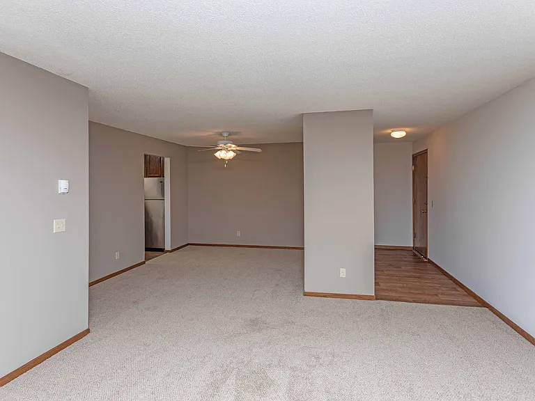 Eagle Ridge Apartments — Photo 22