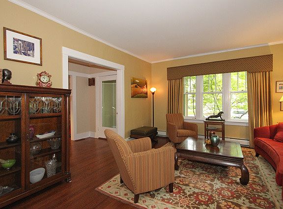 5th image of 407 N Elmwood Ave