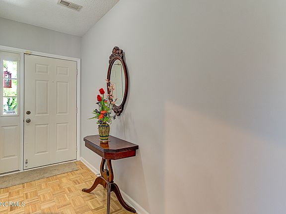3rd image of 1403 Barouche Court