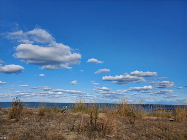 828 E Ocean View Ave APT 7, Norfolk, VA 23503