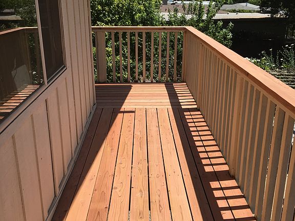 Master river viewing deck