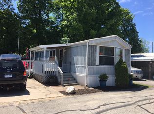 612 Driftwood St, Elk Rapids, MI 49629