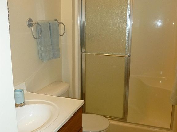5th image of 1211 48th Ave APT 29