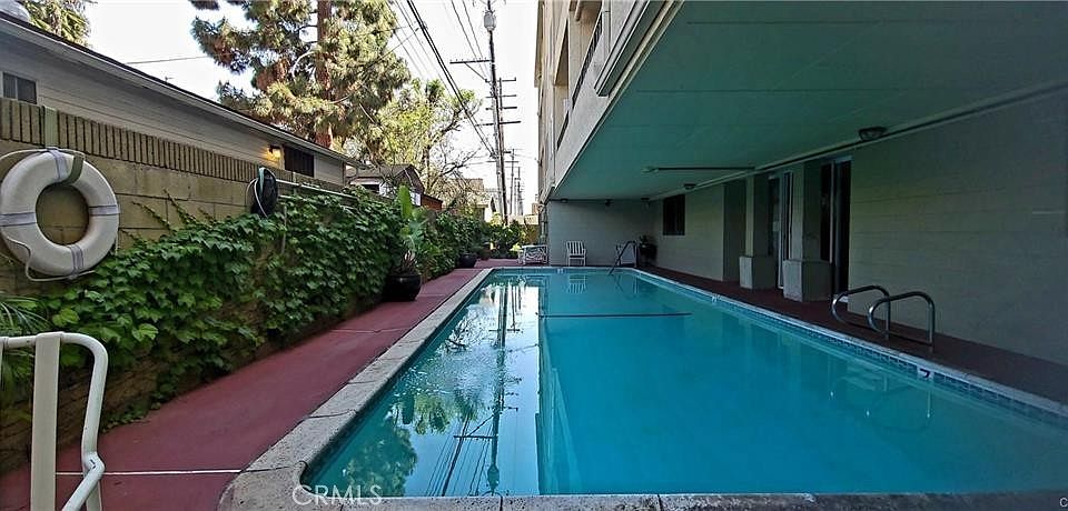1st image of 420 Redondo Ave