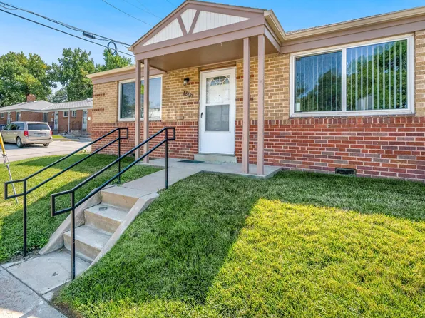 Virginia Mae Apartments, 870 Dexter St #4800, Denver, CO 80220