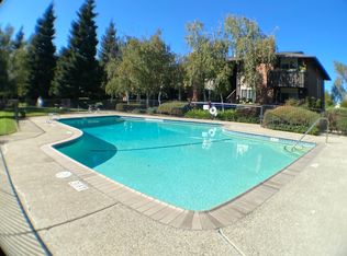100 E Middlefield Rd APT 3D, Mountain View, CA 94043