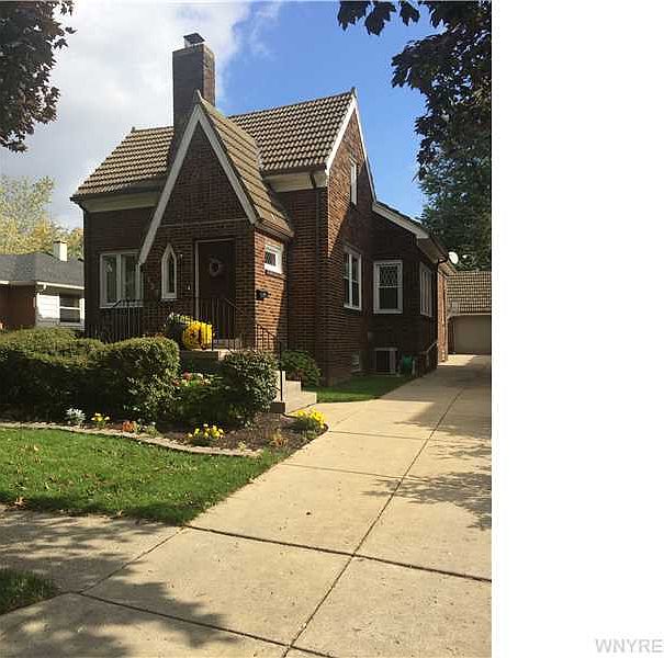 1st image of 139 Capen Blvd
