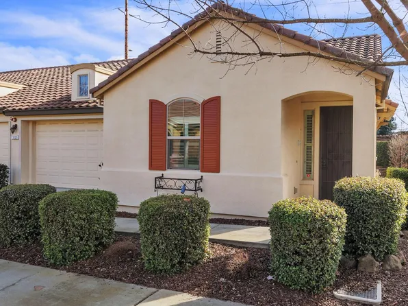 1121 Marseille Ln, Roseville, CA 95747