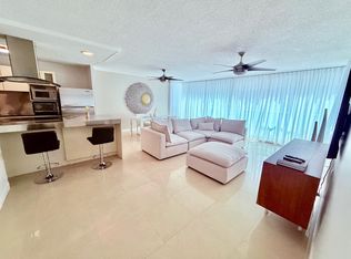 6410 Isla Verde Ave #3BEAST, Carolina, PR 00979