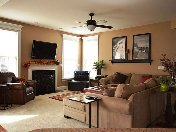 5th image of 42790 Macauley Pl