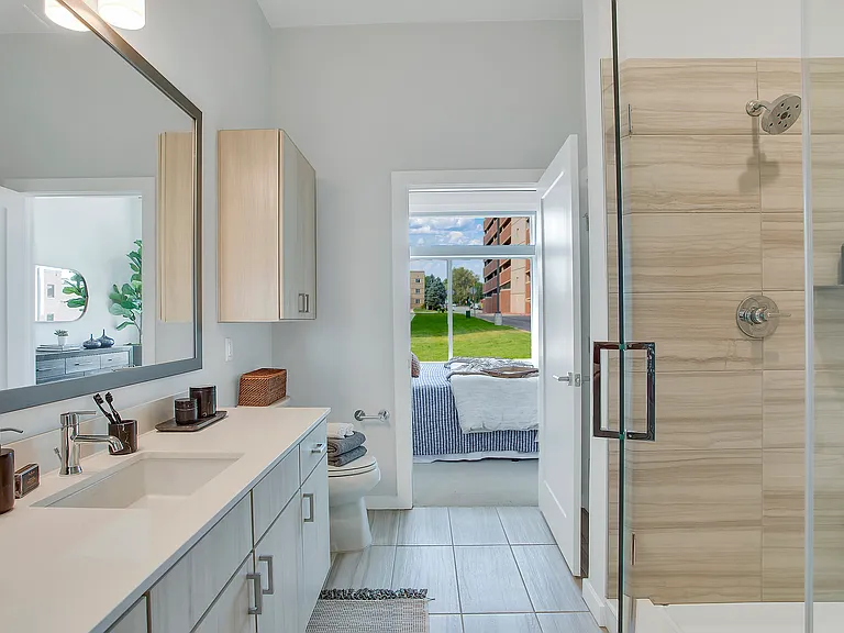 Overture 9th + CO 55+ Active Adult Apartment Homes — Photo 55