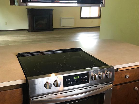 New range and microwave hood.