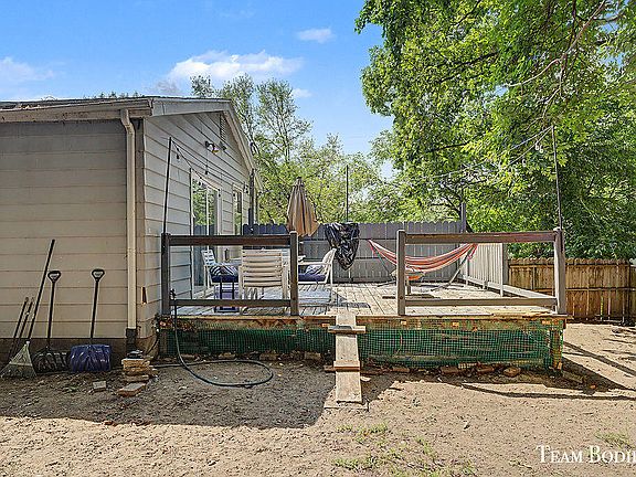 4th image of 357 Mabel St NW