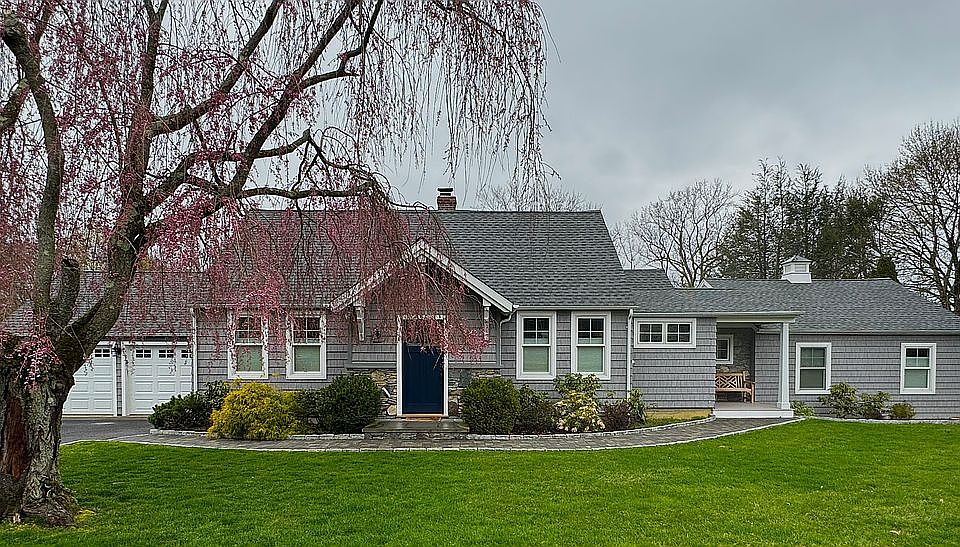 2nd image of 17 Ridgedale Rd