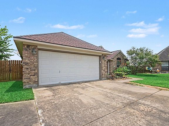 3rd image of 147 Eagle Nest Ct