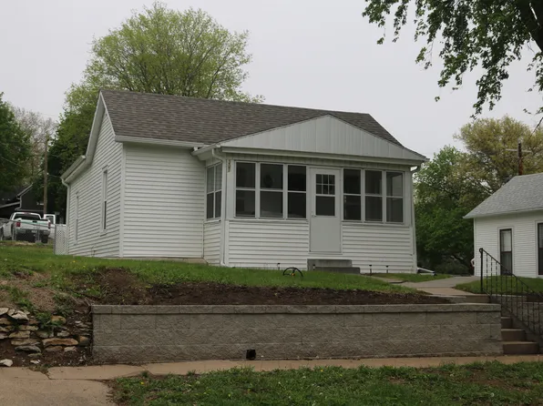 307 E 4th St, Malvern, IA 51551