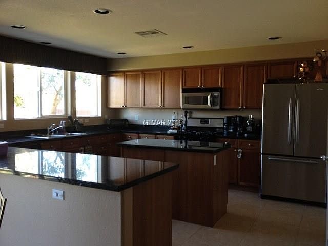 1st image of 26 Stunning Summit Ave #0