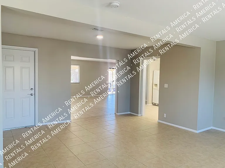 11433 N Hagen Dr — Photo 28