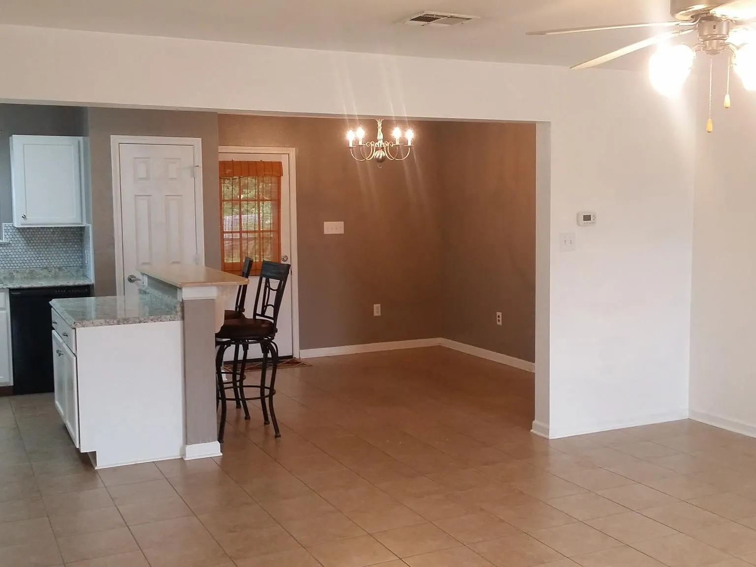 3 bed, 1320 sqft, $1,500 — Photo 3