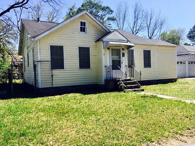 2nd image of 122 Lawton Ave