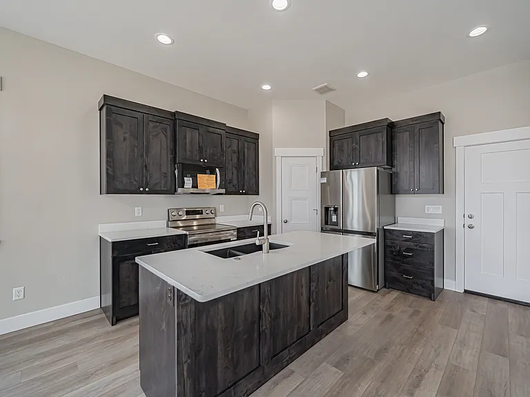 3190 Roundup Ln — Photo 9