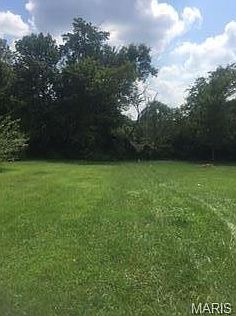 1st image of 10 Kathy Ct