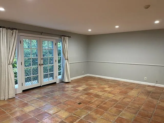 1242 Berkeley St #14 — Photo 27