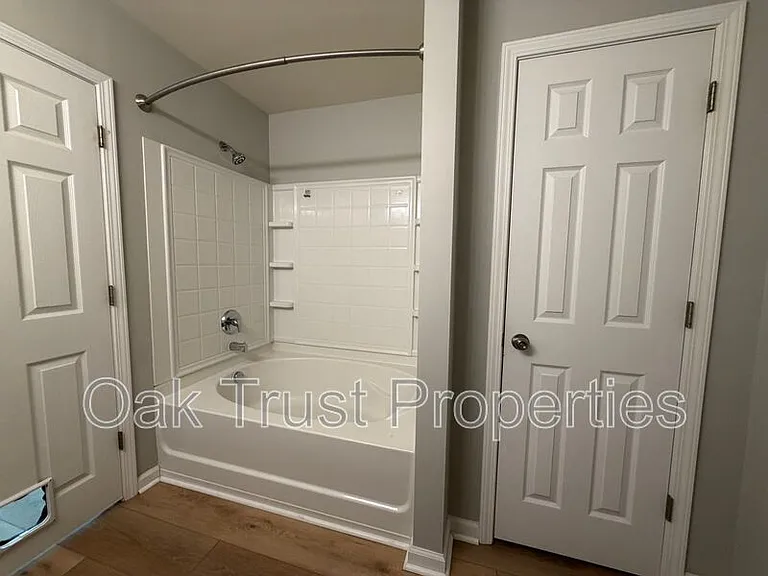 701 Greymohr Ln — Photo 19